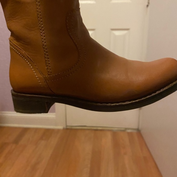 Bussula Leather Boots - Picture 6 of 10